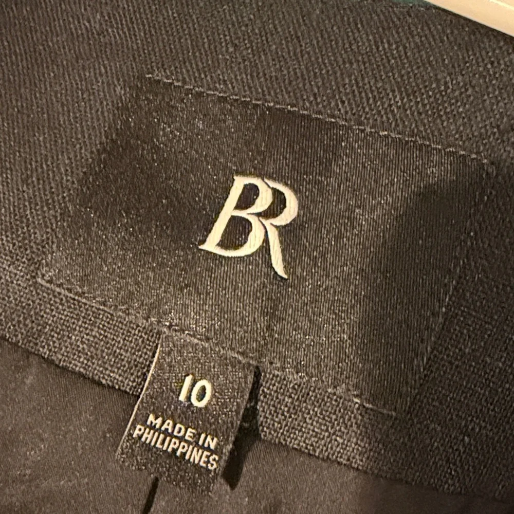 BR Longline Linen Sleeveless Vest in Black 10 - Picture 3 of 3
